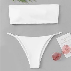 Bandeau baiting suit top